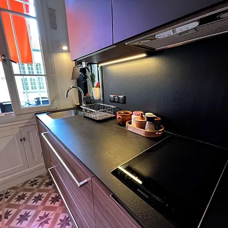 Apartament Authentique Parisien A Bastille Paryż